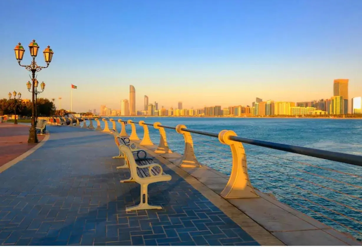 Corniche Street - New Suave Room Abu Dhabi