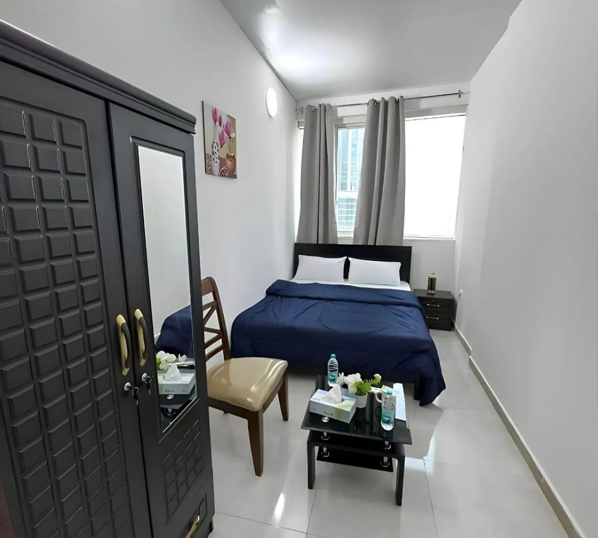 Corniche Street - New Suave Room Abu Dhabi United Arab Emirates