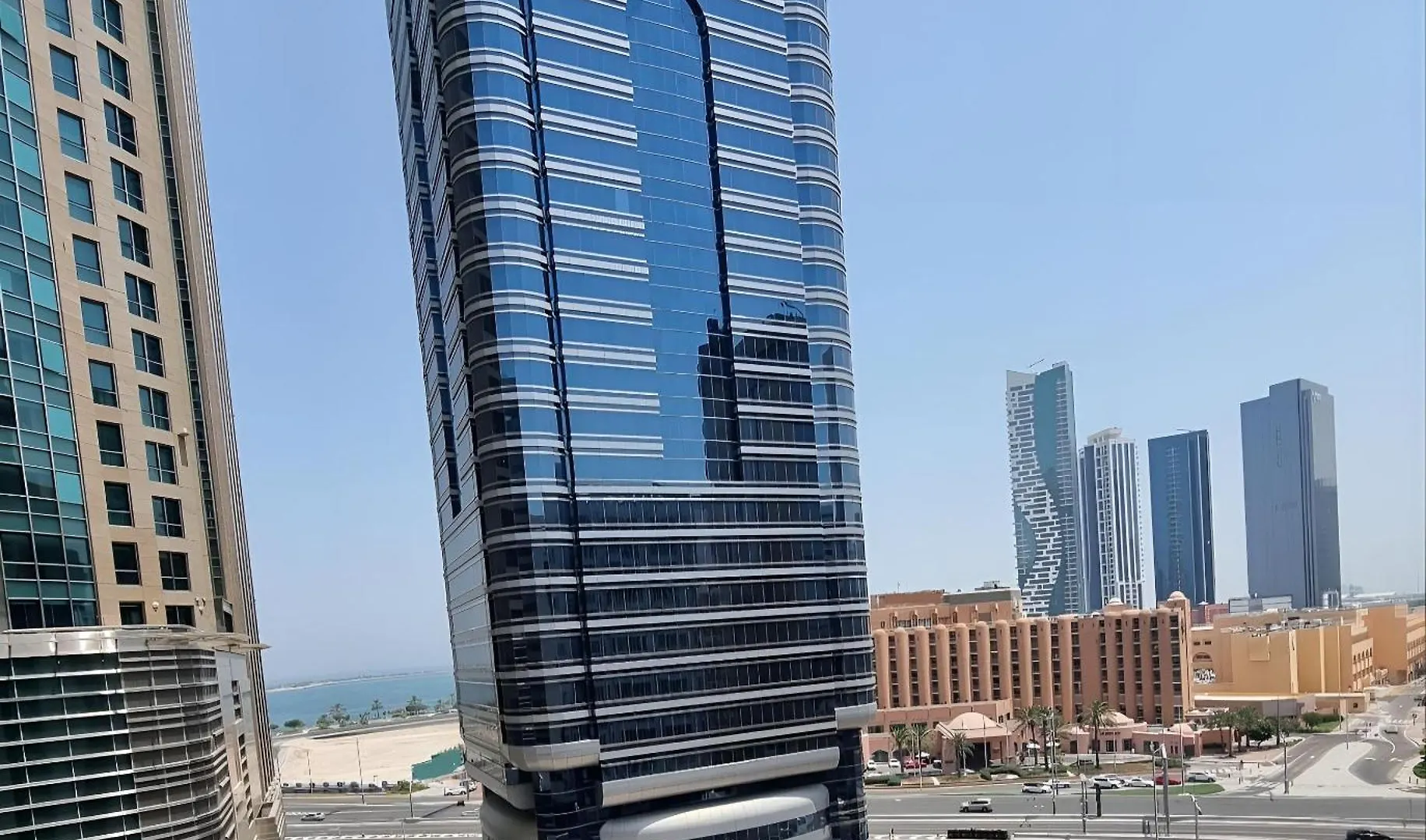 Corniche Street - New Suave Room Abu Dhabi United Arab Emirates